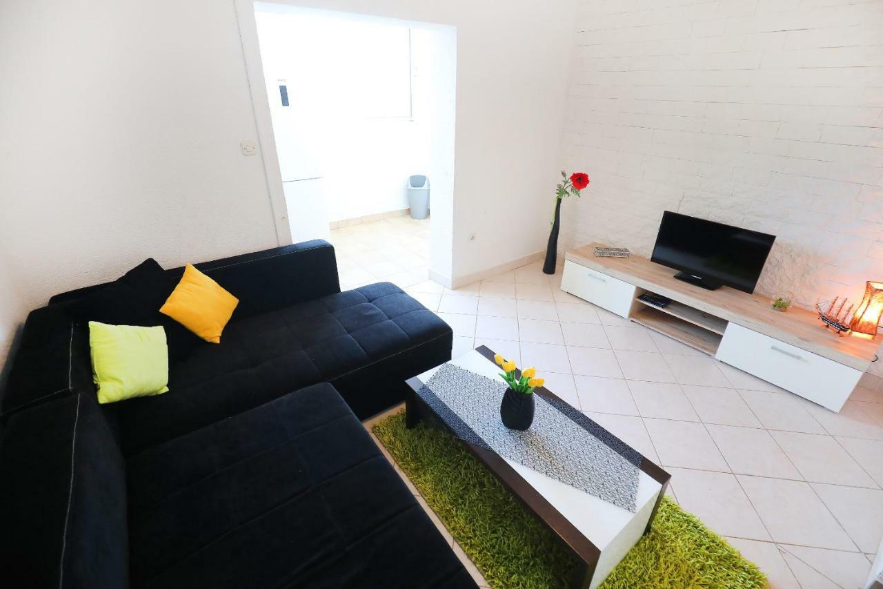 Brbinj Apartments Savar - Ilo מראה חיצוני תמונה